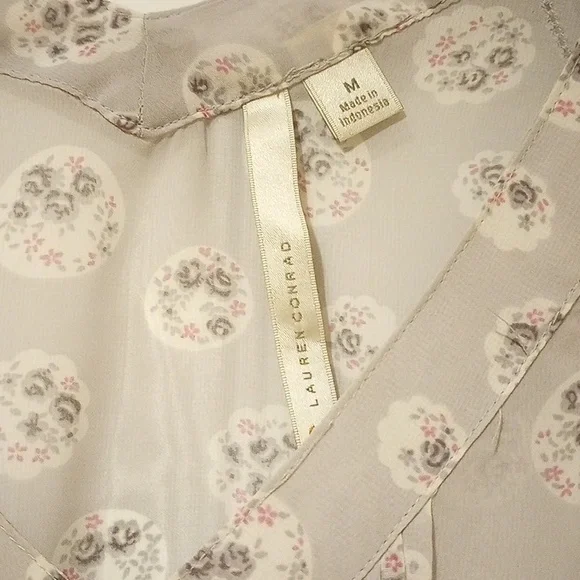 Lauren Conrad sheer to - Picture 2 of 3